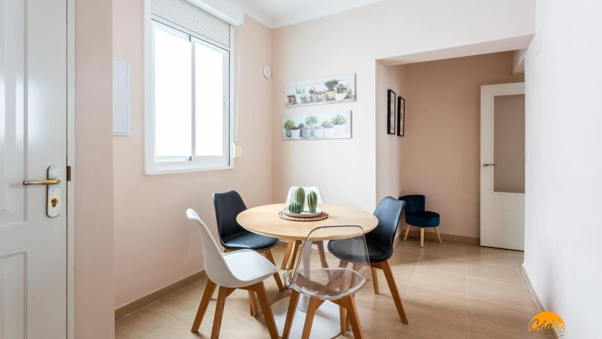 Apartment Corralon De Los Carros By Cadiz Time Spain
